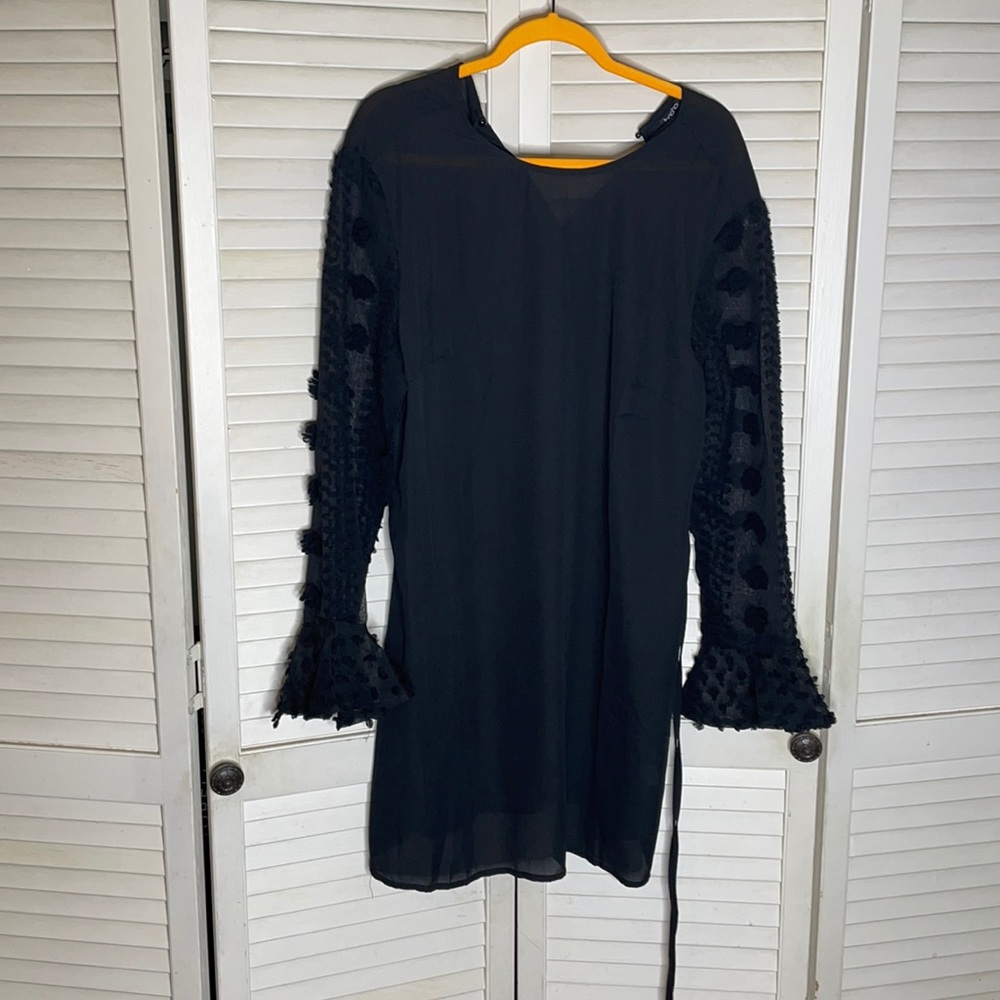 Black long sleeve short dress